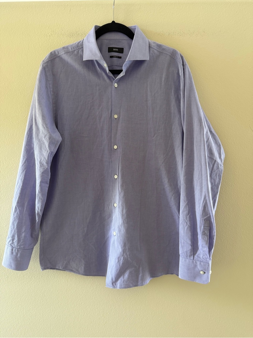 Hugo Boss Men's Sharp Fit Lavender Dress Shirt with Spread Collar 34/35